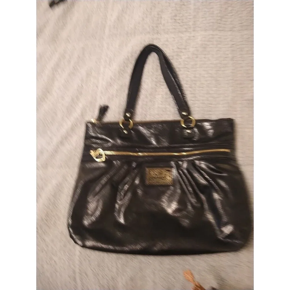 Coach Poppy Daisy Y2K Vintage Liquid Black Patent Leather Shoulder Bag Purse